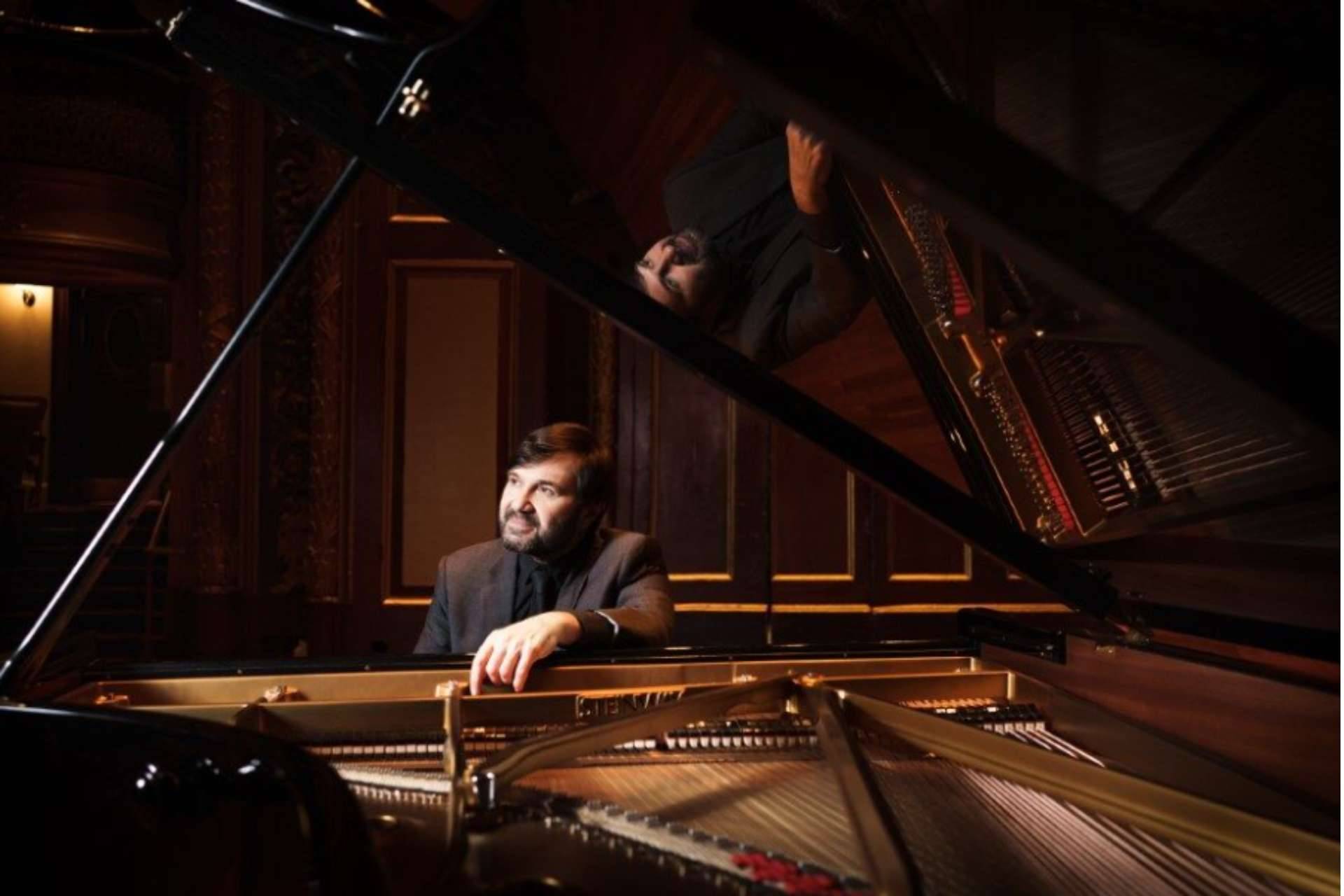 Conciertos para piano No. 3 y 1 de Rachmaninov | Alexander Korsantia, piano | Roberto Beltrán - Zavala, director