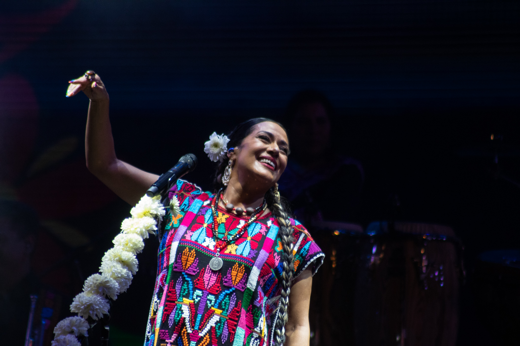 Lila Downs y el teatro de marionetas de Corea hacen vibrar y sentir al público del 50 FIC